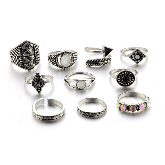 **DOMITILLE* 10-Pc Silver Arrow Fashion Ring Set - Picture 4 of 9